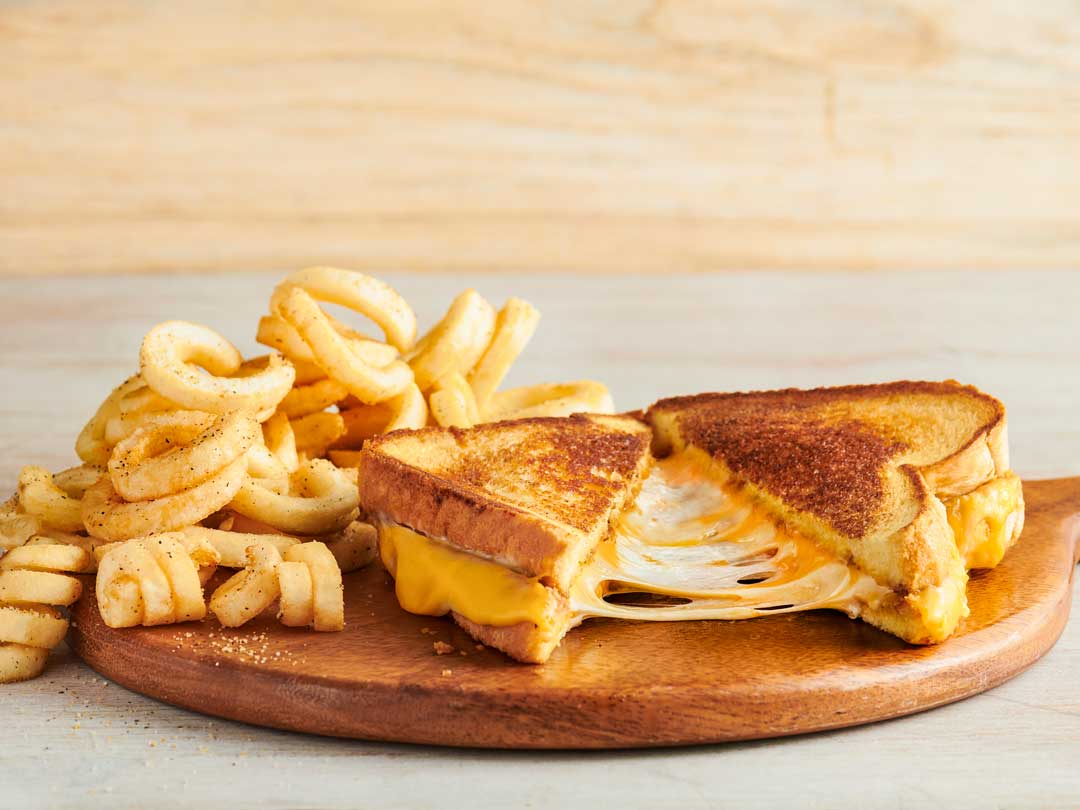 Hooters - Menu - Sandwiches - Grilled Cheese Platter